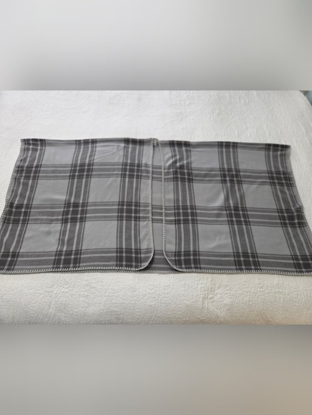 Grey Plaid Ruana. - Picture 9 of 9